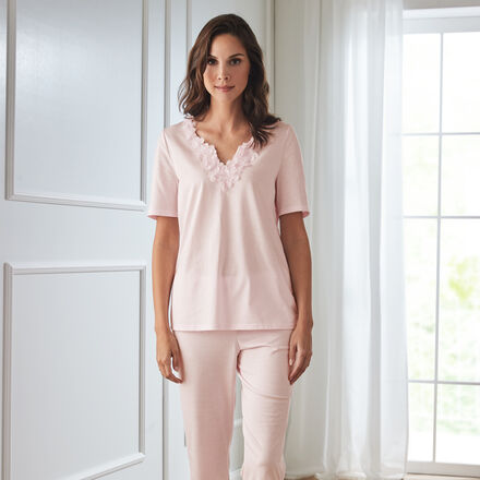 Produktbild für 'Eleganter Pyjama mit filigraner Blüten-Applikation'