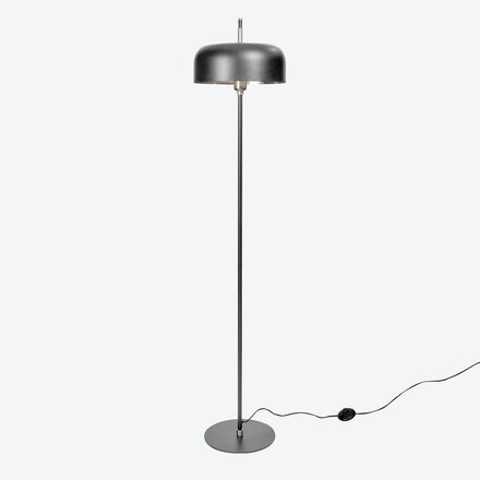 Produktbild für 'Farbige Lambert Stehlampe mit kleinen Edelstahl-Elementen'
