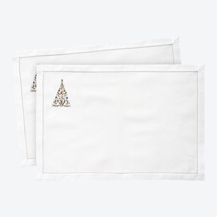 Produktbild für 'Feine, handbestickte Tischsets mit Tannenbaum-Motiv, Tischdecke, Serviette, Tafeldecke'