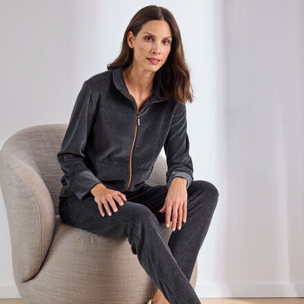 Produktbild für 'Formbeständiger Homewear-Anzug aus weichem Nicki'
