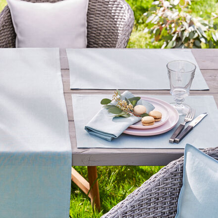 Produktbild für 'Puristische Leinen-Tischsets in lässiger Eleganz'