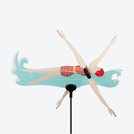 Produktbild für 'Windspiel Schwimmerin 60 x 35 cm - Gartendeko aus der Bretagne'