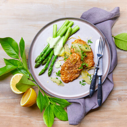 Produktbild für 'Zitronen-Kalbsschnitzel mit grüner Spargelcreme'